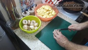 Картошка с фаршем и грибами в духовке!