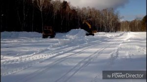 Делаем лыжную трассу для соревнований.