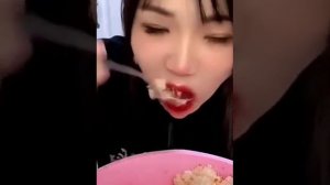 YY DRY CRUNCHY SQUEAKY MIXED BERRIES 🍑🍒 JEWELLERY 💎 ICE 🧊 CHUNKS EATING BIG BITES