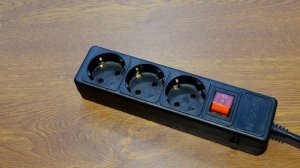 ОНЛАЙН ТРЕЙД.РУ Сетевой фильтр SVEN Optima Base на 3 розетки