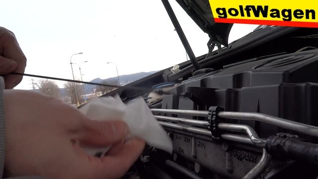VW Golf 5 - I'm going to check oil levels, because ... смотреть онлайн