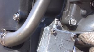 HONDA BF90 - ТРОИТ - СНИМАЕМ КАРБЮРАТОРЫ.mp4
