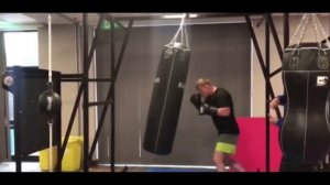 КАК АЛЕКСАНДР ПОВЕТКИН ГОТОВИТСЯ К РЕВАНШУ С УАЙТОМ. ВИДЕО ТРЕНИРОВКИ.