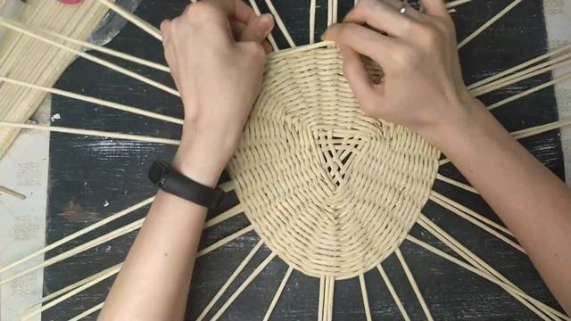 Треугольный плетёный поднос | Timelapse