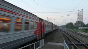 Электропоезд ЭР2Т-7157 станция Тихонова Пустынь