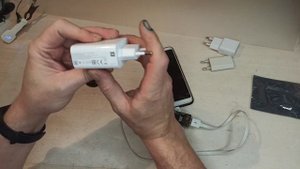 Тестер для проверки зарядных устройств и USB блоков питания