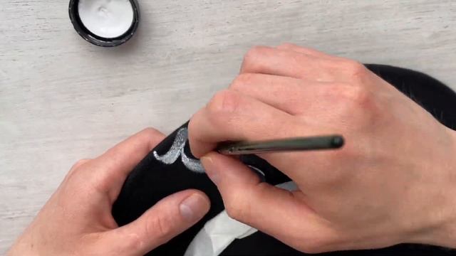 Роспись шляпы каллиграфией смотреть онлайн