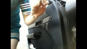 Как снять обшивку карту передней двери AUDI A6 C4/demontaz boczka drzwi przod/door panel removal!!!