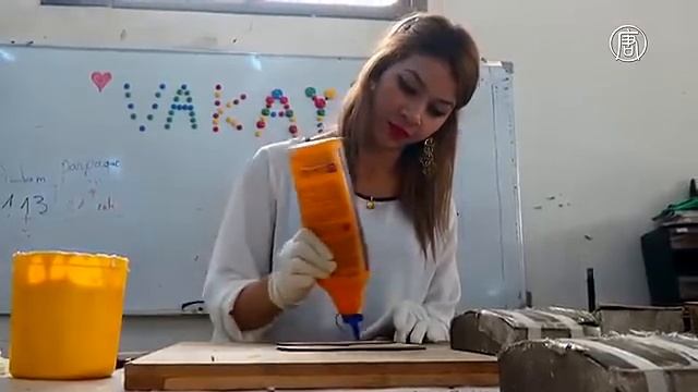 В Тунисе делают деревянные солнцезащитные очки (новости)