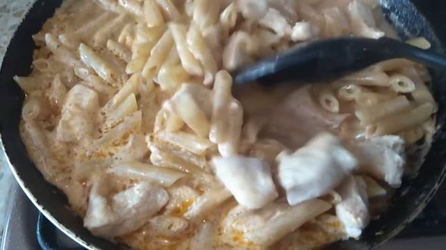 МАКАРОНЫ БЕЗ ВАРКИ в сковороде Готовлю сразу с курицей.