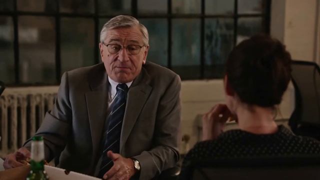 -Вы работали в этом здании?    -Почти 40 лет / Стажёр / HD смотреть онлайн