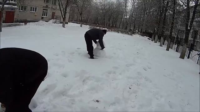 На что готов мужик ради 300 руб \ Лепка Снеговиков кто быстрей смотреть онлайн