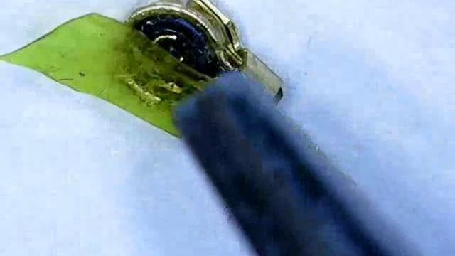 Как припаять оторванный штекер на проводе антенны в телефоне смотреть онлайн