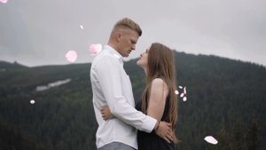 Как хочу я к тебе прикоснуться