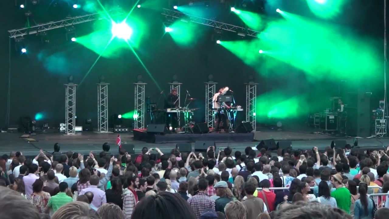 Royksopp (LIVE in Moscow 21.06.2012) Part 1 смотреть онлайн