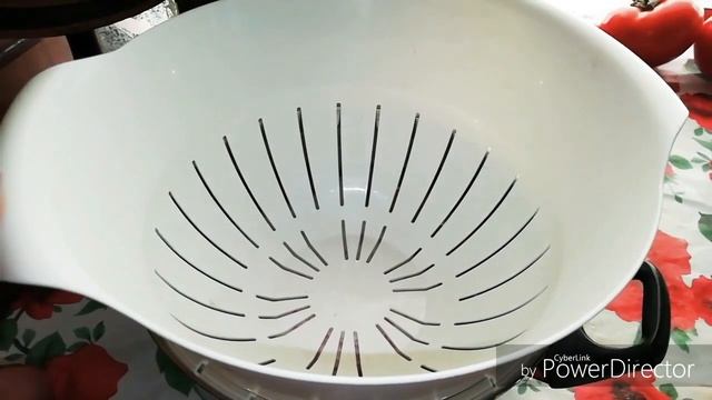 ТВОРОГ  ИЗ КИСЛОМОЛОЧКИ.
