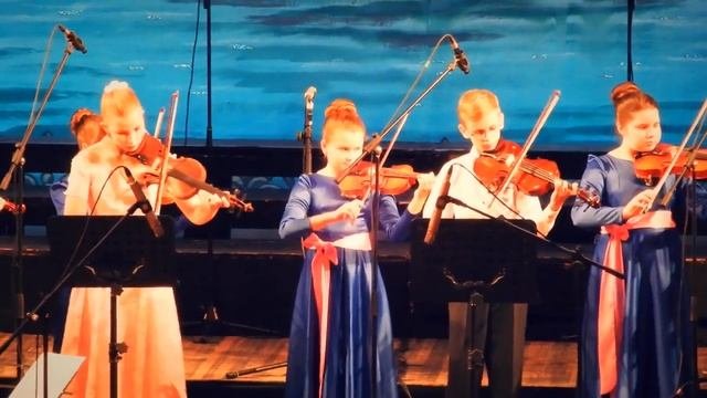 90-летний Юбилей ДМШ№3 г.Одессы -Ансамбль скрипачей