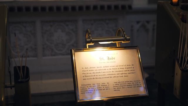 A Look Inside New York's Saint Patrick's Cathedral смотреть онлайн