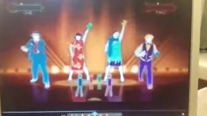 Прикольный танец на новый год