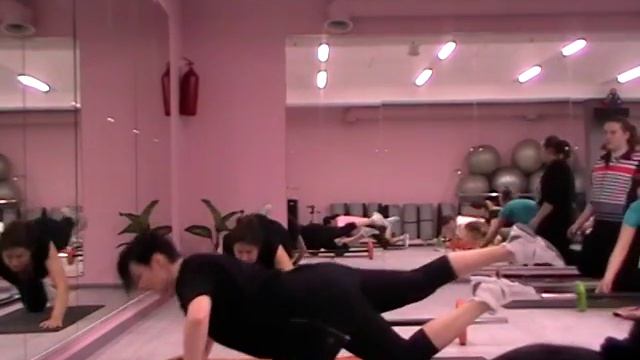 Базовый курс. Инструктор групповых программ- семинар SFC. Отжимания. смотреть онлайн