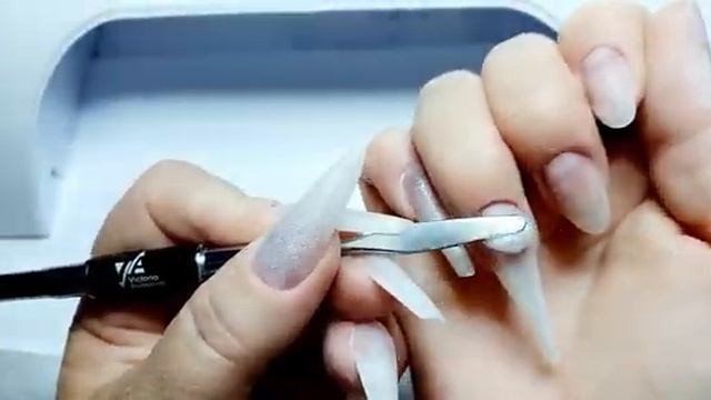 Моделирование ногтей на верхние арочные формы.