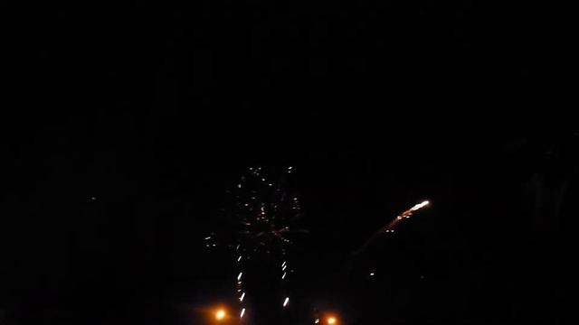 Салют в честь дня молодежи молодежи в г.Отрадный смотреть онлайн