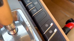 Porsche Panamera quick guide and information how to check service reset