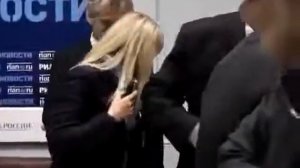 Олег Ляшко троллит Россиян сыром и колбасой