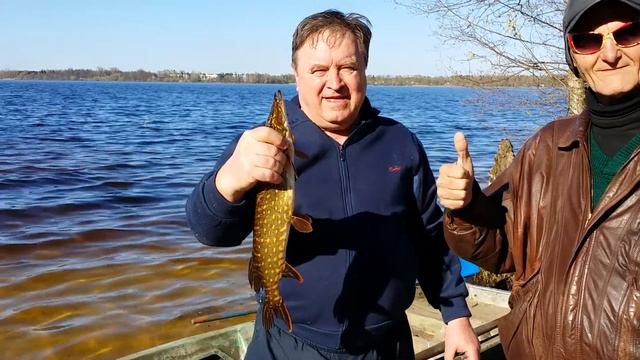 Рыбалка в ДНП "Пять Озер" на озере Врево.