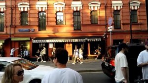 ПАТРИКИ. Патриаршие пруды. Элитный район Москвы. Патриаршие пруды. Малая Бронная улица