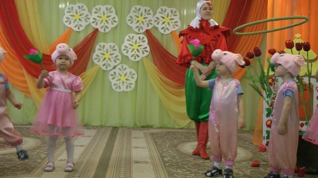 Полька на празднике 8 Марта 2019 в яслях. Муз .рук. Максюта Г. В. смотреть онлайн