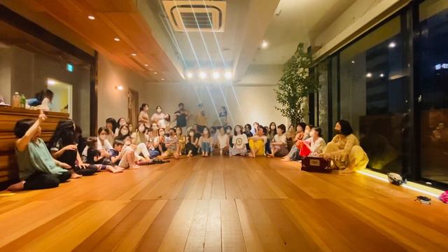 Maha Mantra マハーマントラ（てぃんさぐぬ花） смотреть онлайн