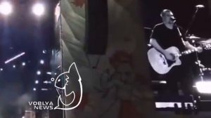 В Воронеже Саша «Сплин» Васильев решил посвятить свои песни сбежавшим из страны, вроде Макаревича.