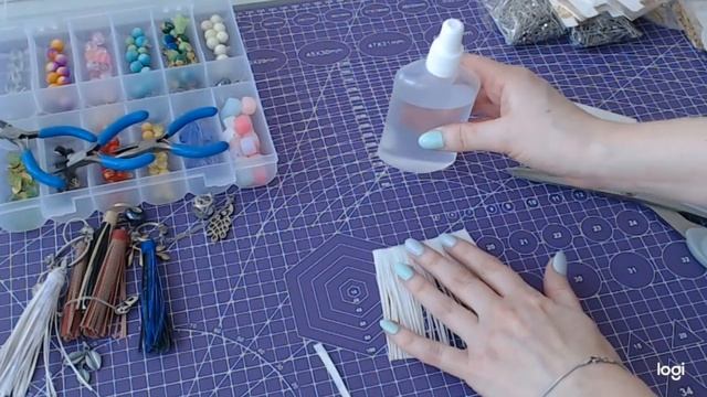 Мастер-класс подвеска-кисточка из эко-кожи своими руками/DIY/скрапбукинг/картонаж/аксессуары смотреть онлайн