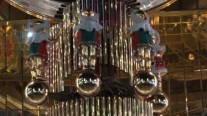 Токийские уличные музыкальные часы "Seiko"в районе Гинза. Япония.