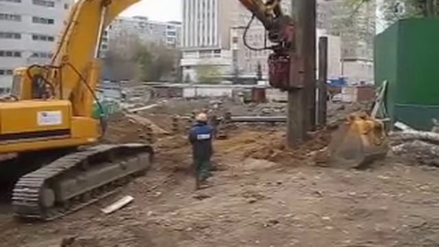 Устройство шпунтового ограждения