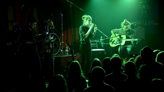 Один в каное Небо live смотреть онлайн