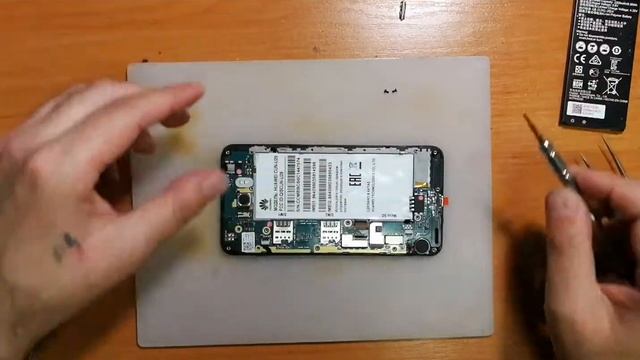 Huawei U29 замена экрана с сюрпризом. смотреть онлайн