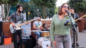 CROWDED STREET STOPS IN AMAZEMENT | Beggin' - Maneskin | Allie Sherlock & The 3 Busketeers cover