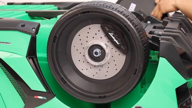 Детский электромобиль Lamborghini Aventador SVJ (RiverToys , A111MP, сборка) смотреть онлайн