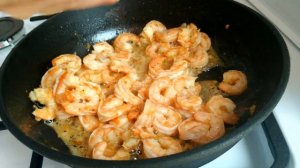 Вкуснее и быть не может. Паста с креветками в сливочном соусе.