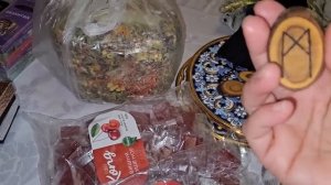 ДАРЫ ИЗ РАЗНЫХ СТРАН...Ведьмина изба.Инга Хосроева.