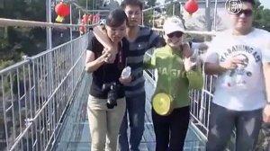 Прозрачный мост в Китае/ Transparent bridge in Chi