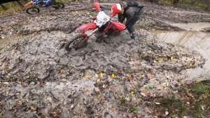 Питбайк Закопался В Глине / Вытащи Питбайк Челлендж / Покатушки на питбайке Бсе 125 и Аполло 150