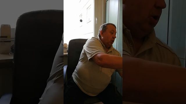 ВИДЕО о отличительных ботанических признаках болиголова от других зонтичных