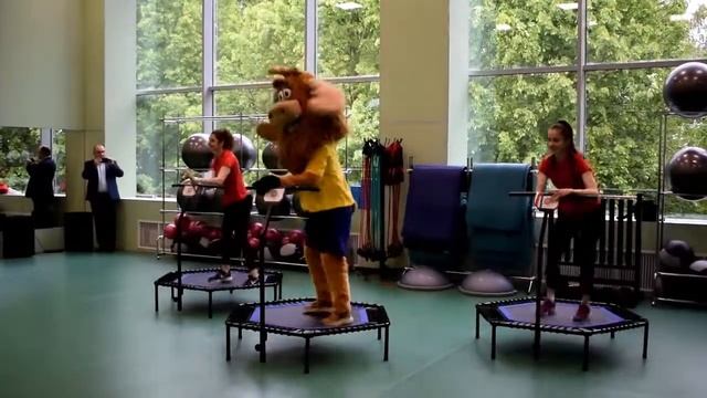 В Гатчине открылся новый бассейн «Атлантика» смотреть онлайн