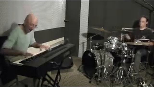 Nica's Dream - Jazz Duet (Piano & Drums) смотреть онлайн