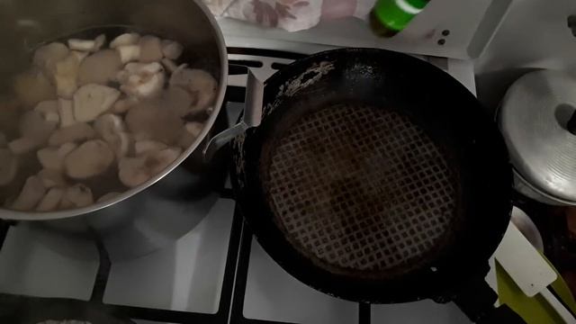 РИЗОТТО С БЕЛЫМИ ГРИБАМИ смотреть онлайн