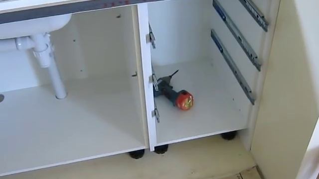 Soft close kitchen drawer runners problem ( hello ! ) смотреть онлайн