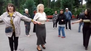 Ты на звонки не отвечай!!! Танцы в парке Горького!!! Харьков 2021